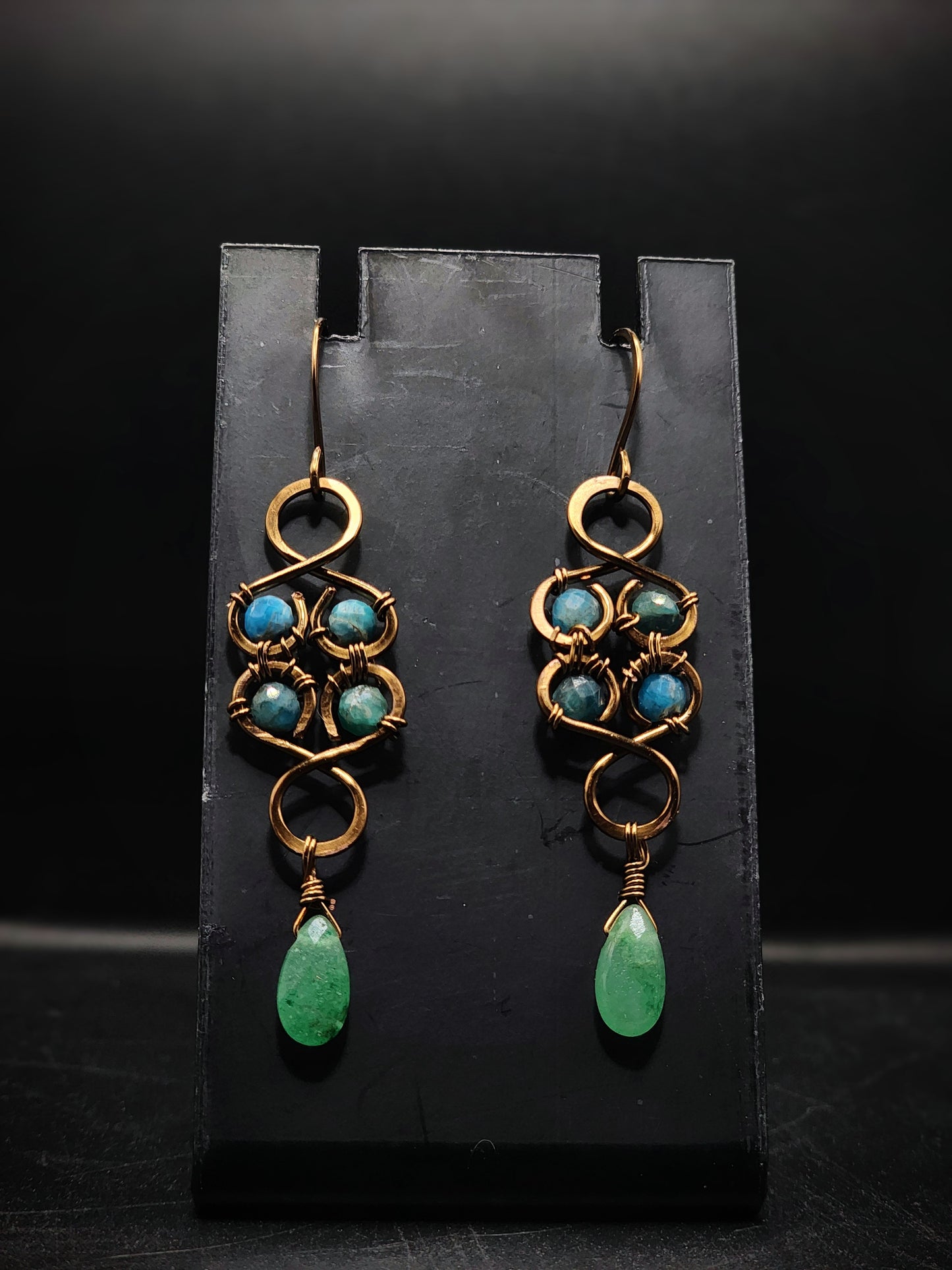 Apatite and aventurine loop dangle