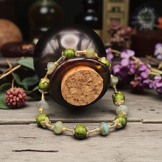 "Warden" – Labradorite & Serpentine Bracelet
